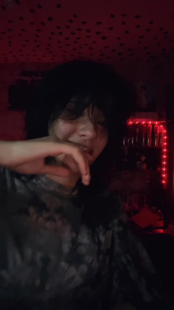 @кара кроватт👾