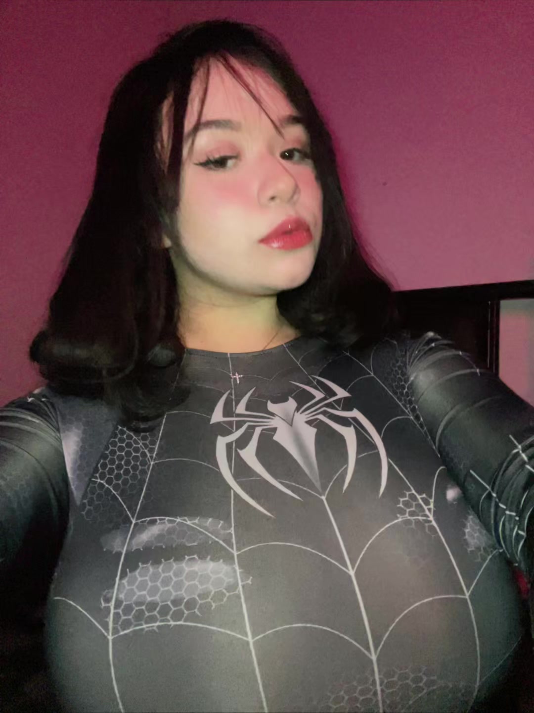 @Sarah neft 🍒