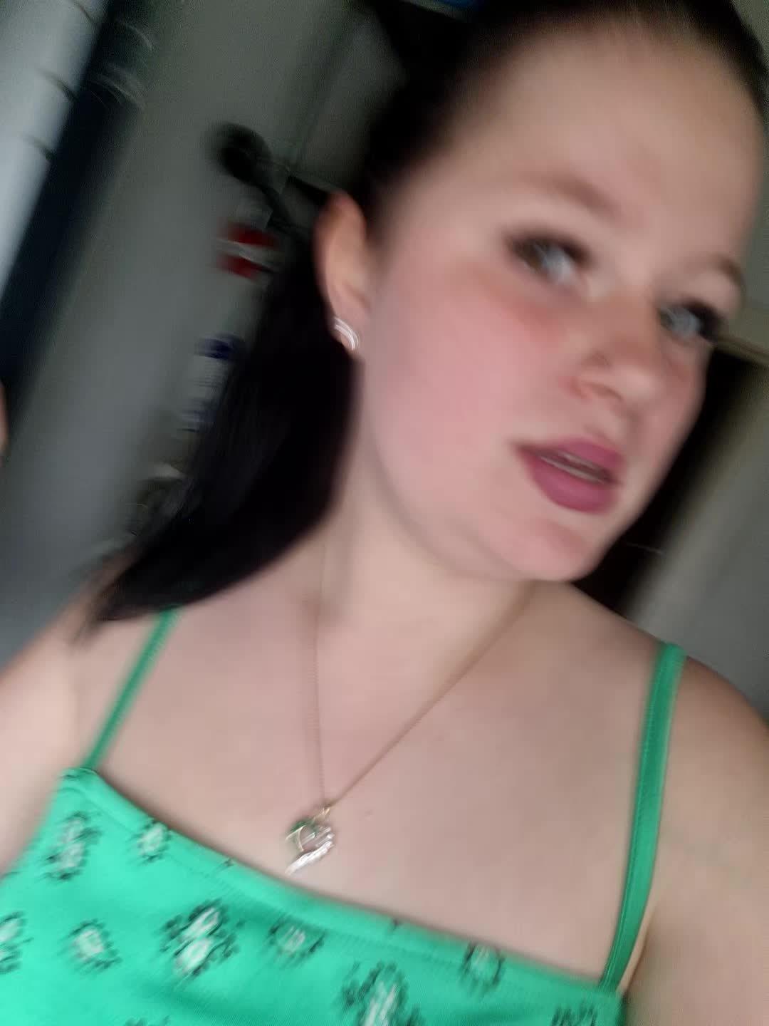 @Leonie