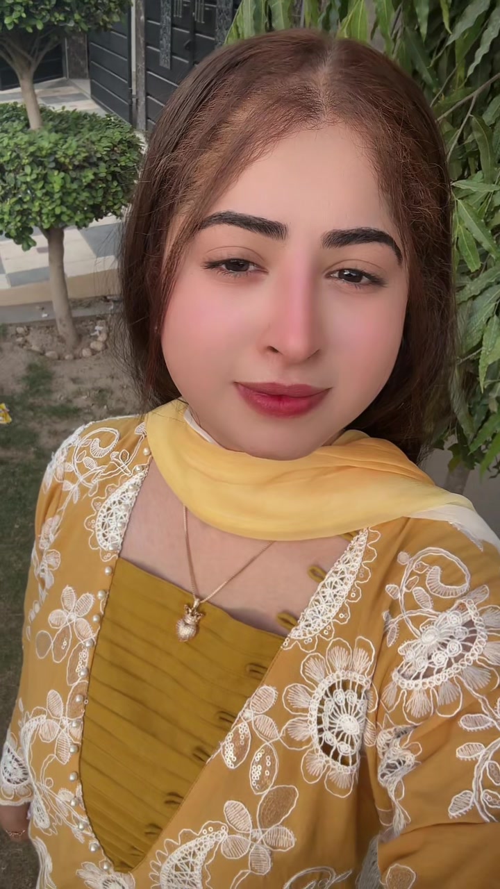 @ملکہ 😍❤️