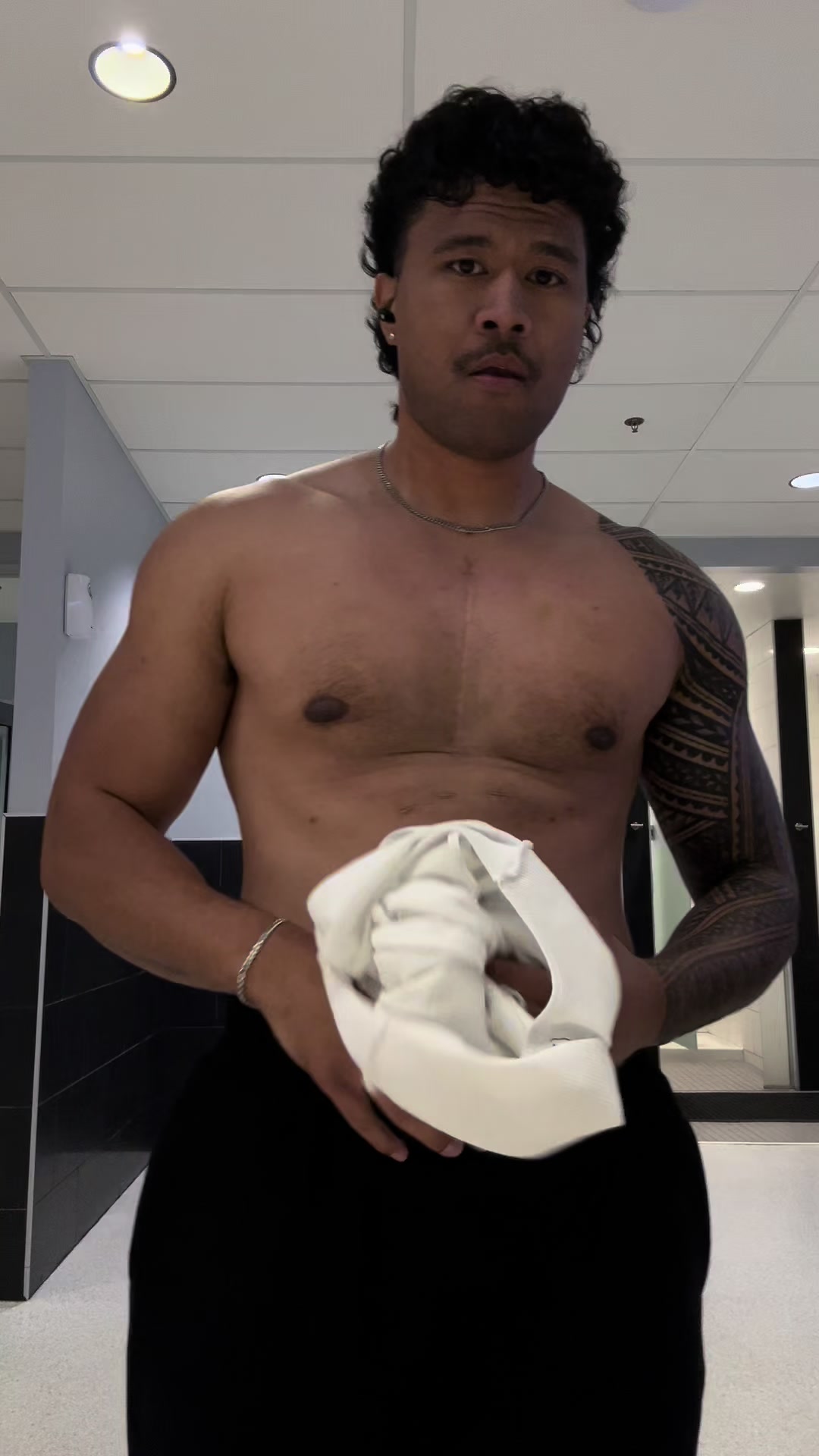 @Josh Fonua