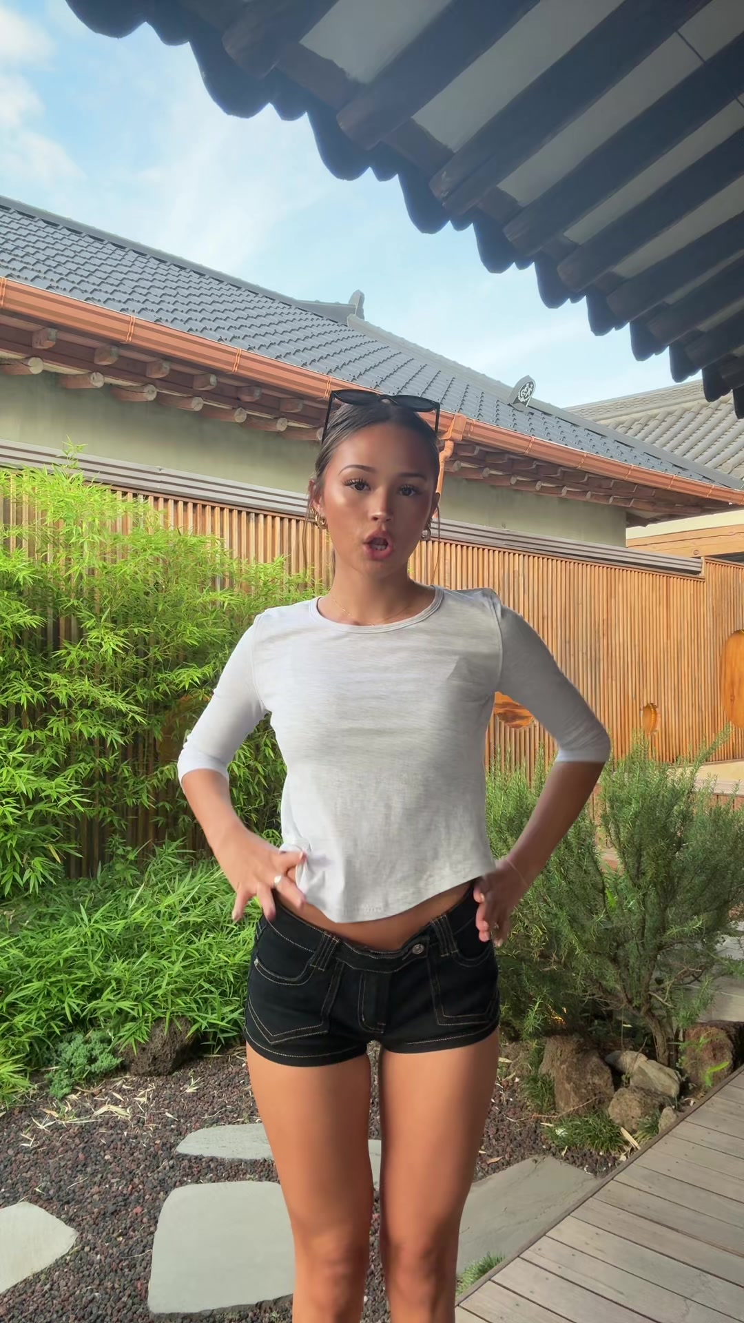 @EM