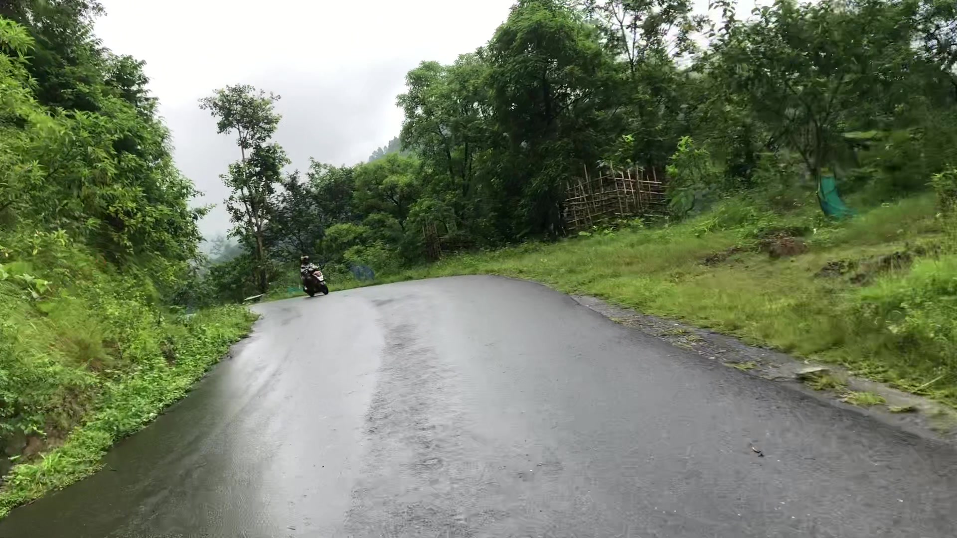@मौसम कुलुङ