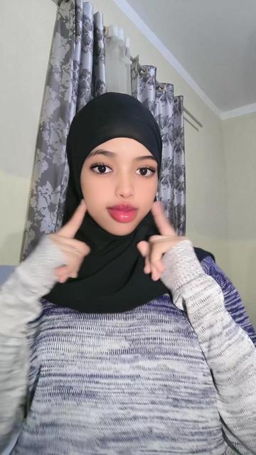 @queen--miira🦋❤️🔥