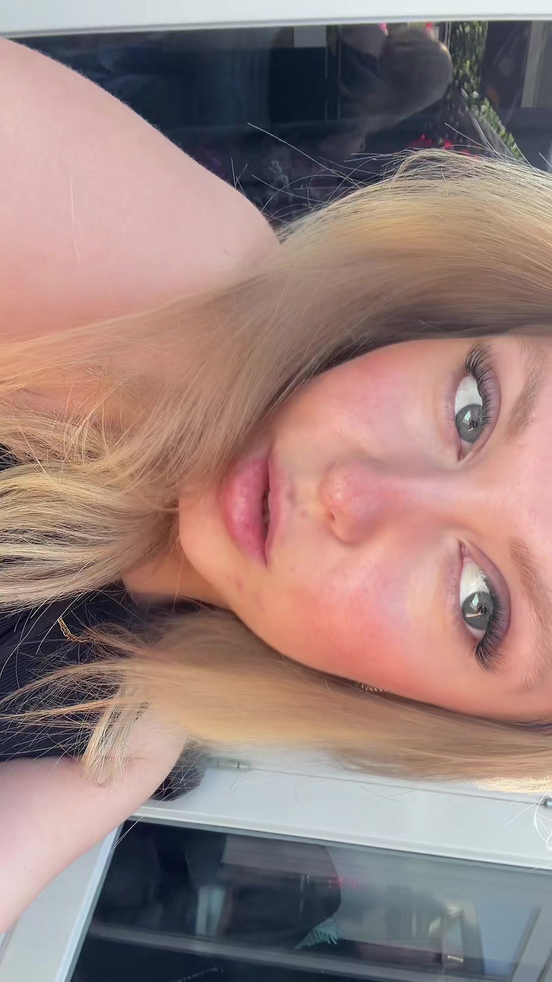 @Melanyyvette