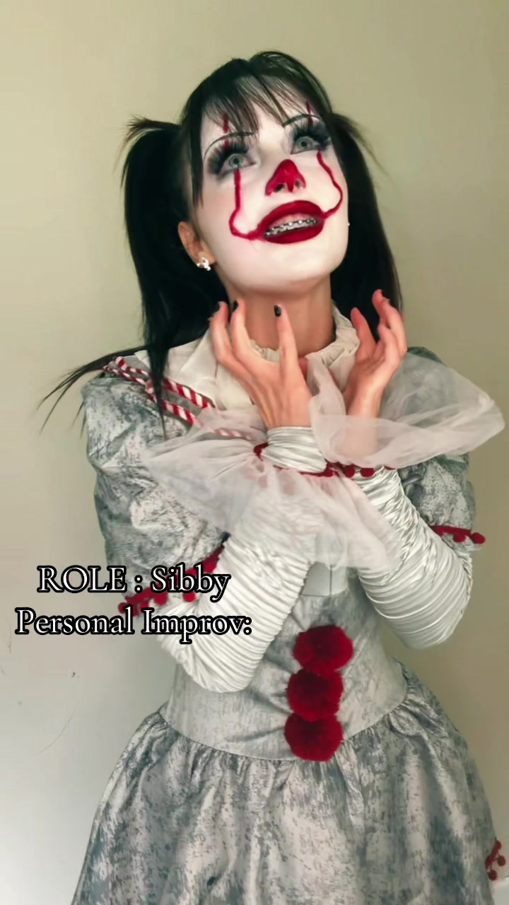 @rosesreadsandcosplay