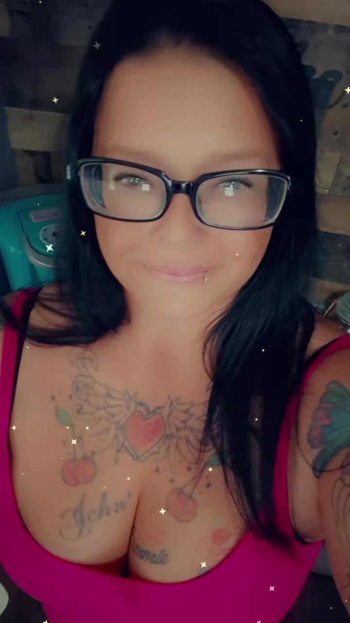 @April Foxx