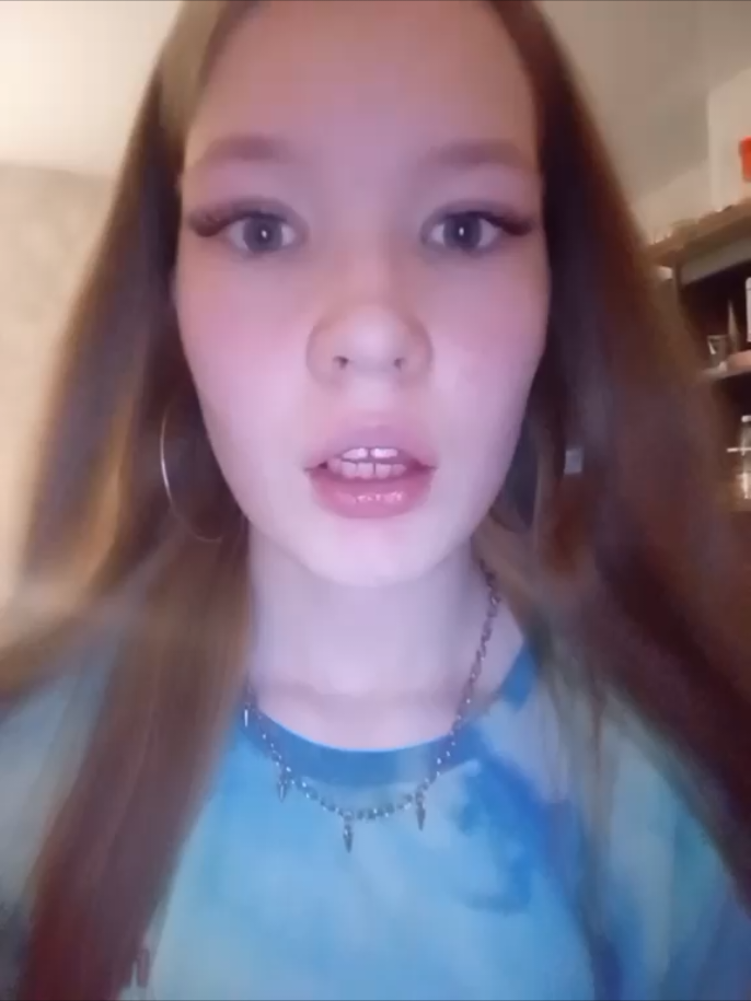 @анютаа
