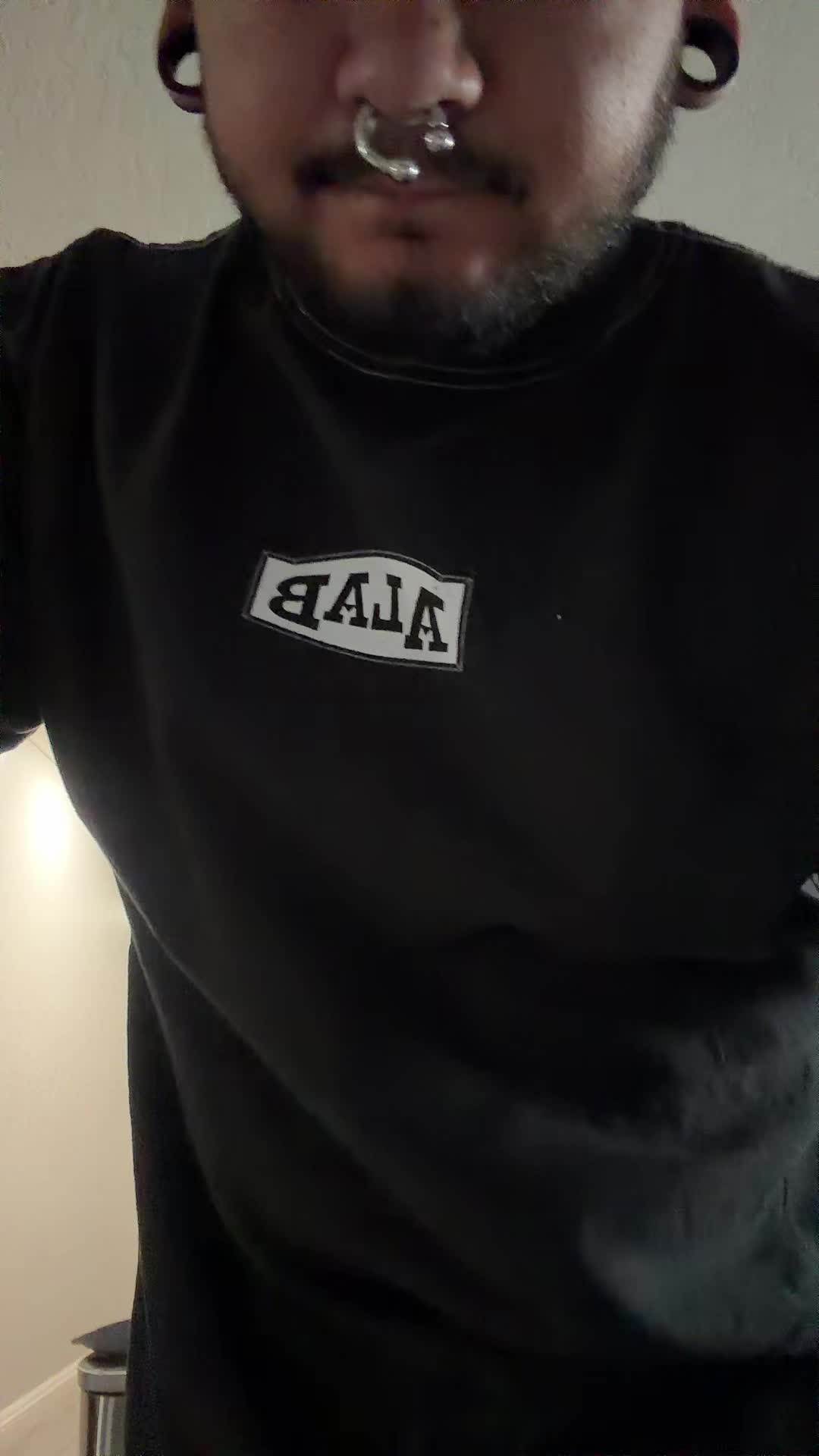@izzythewavebuilder