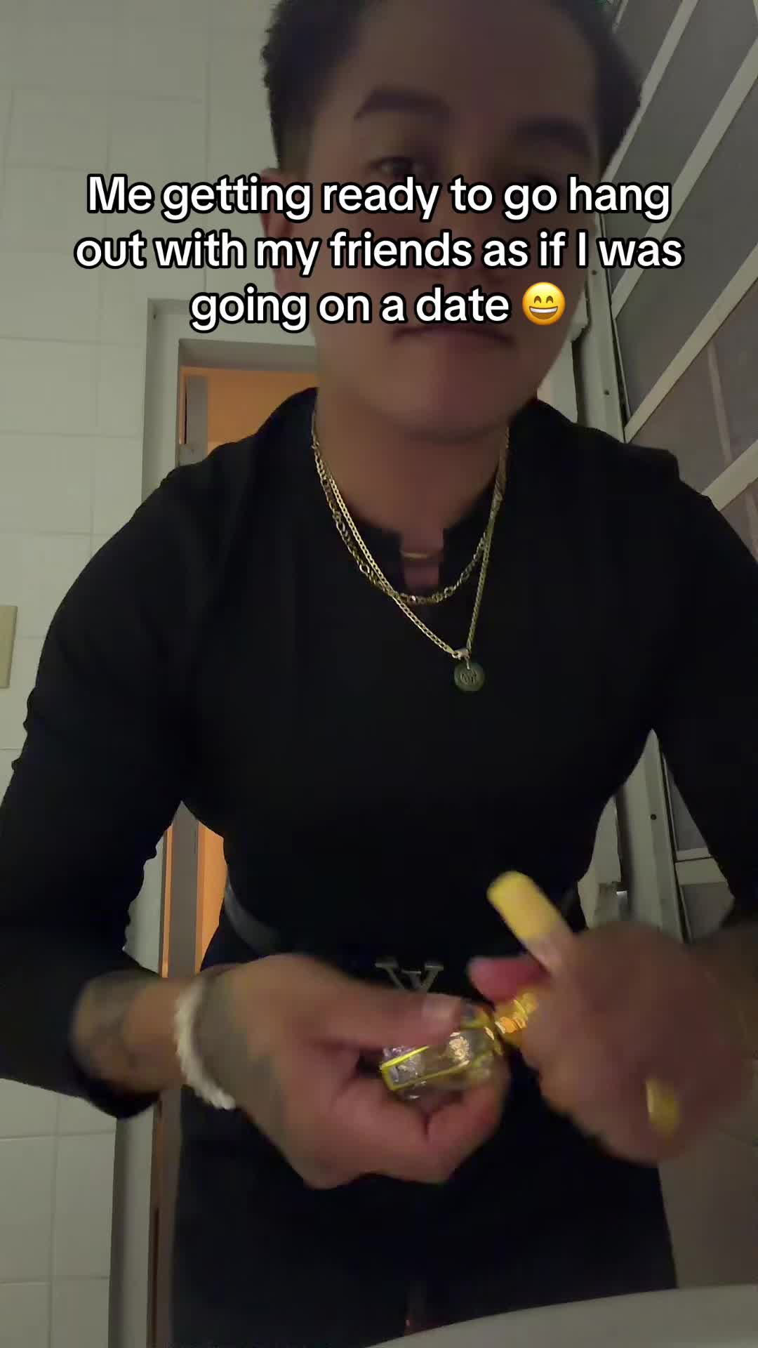 @donttrustwhatthesej0se