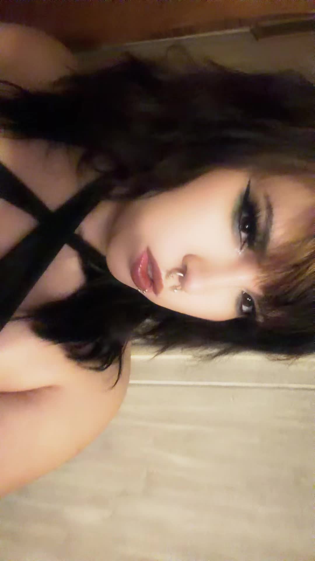 @𝙻𝚒𝚟☽