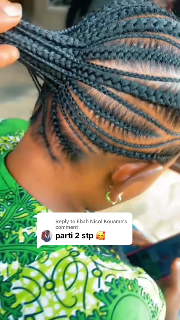 @HAIRSTYLIST IN AGODO EGBE