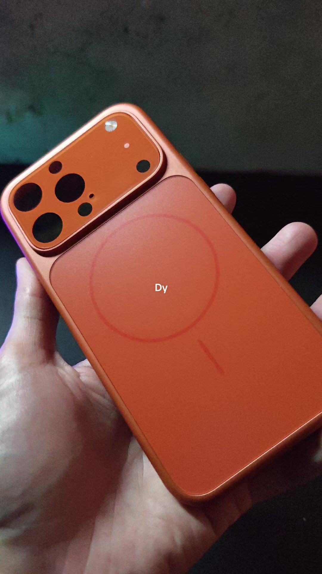 @Dy