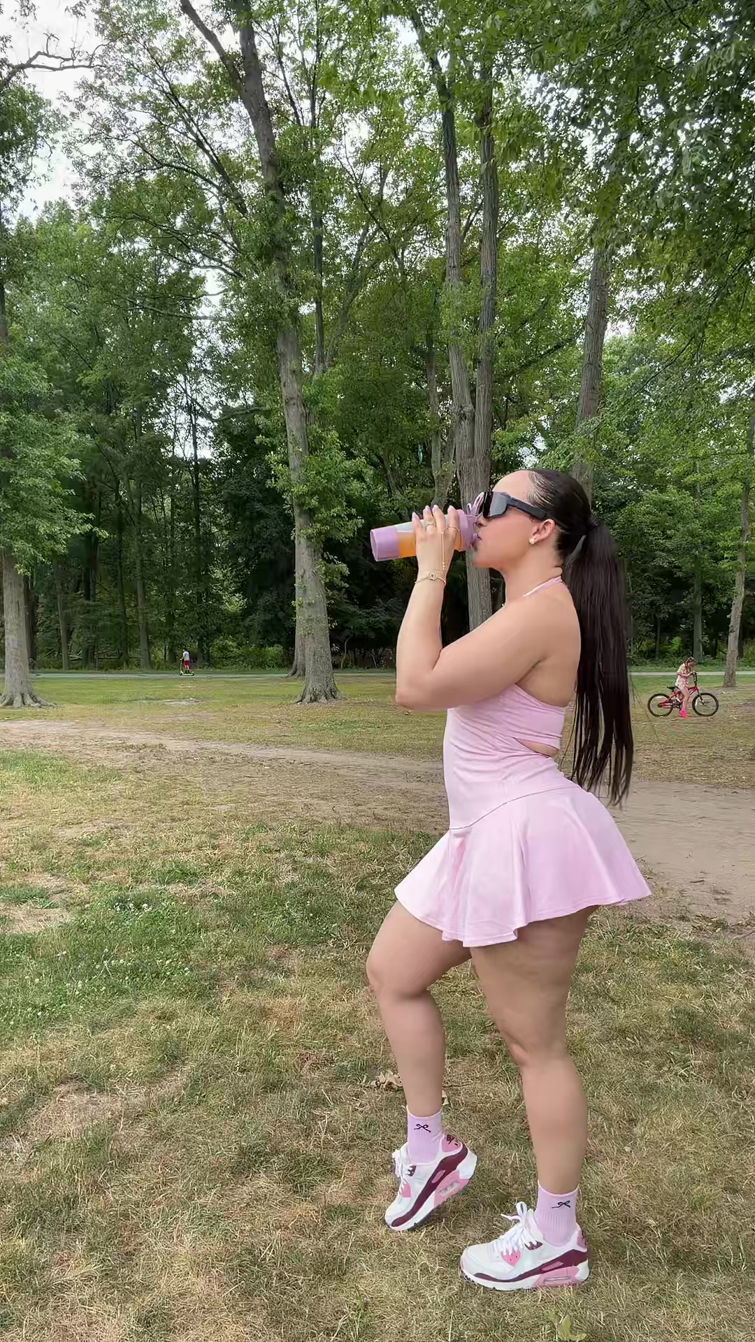 @emelytavv
