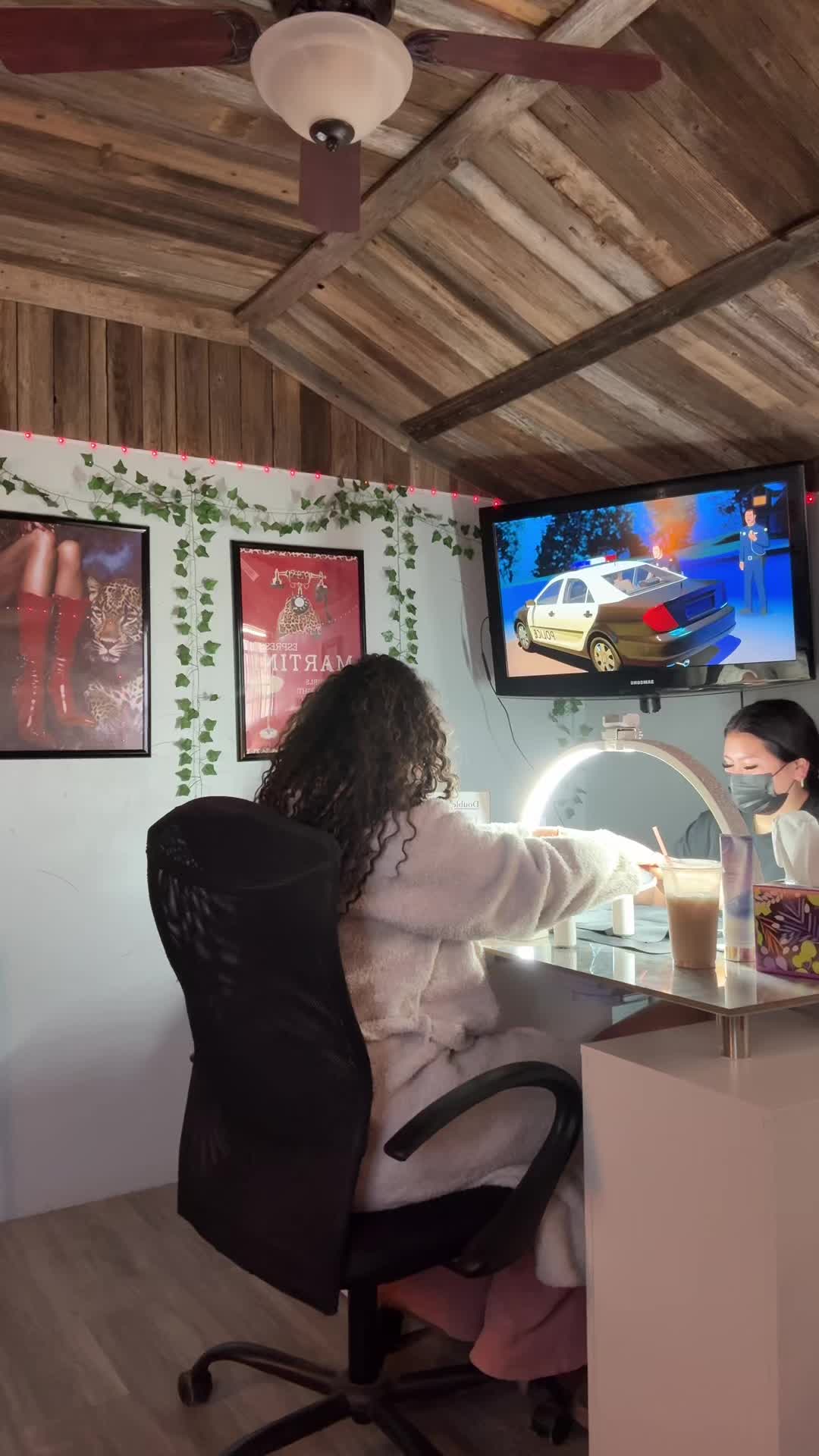 @DAISY/Amarillo nail tech