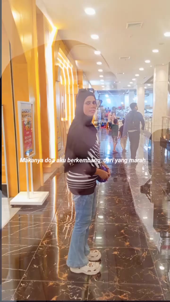 @Azura Mehendy (mami Pakistan)