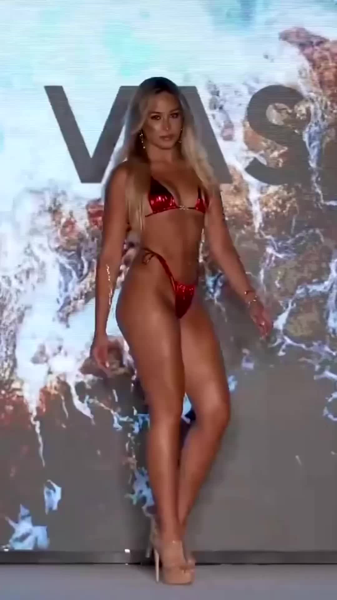 @trulyblondiee44290614