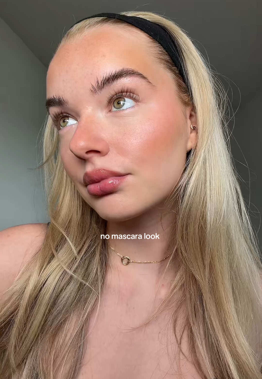 @Lara