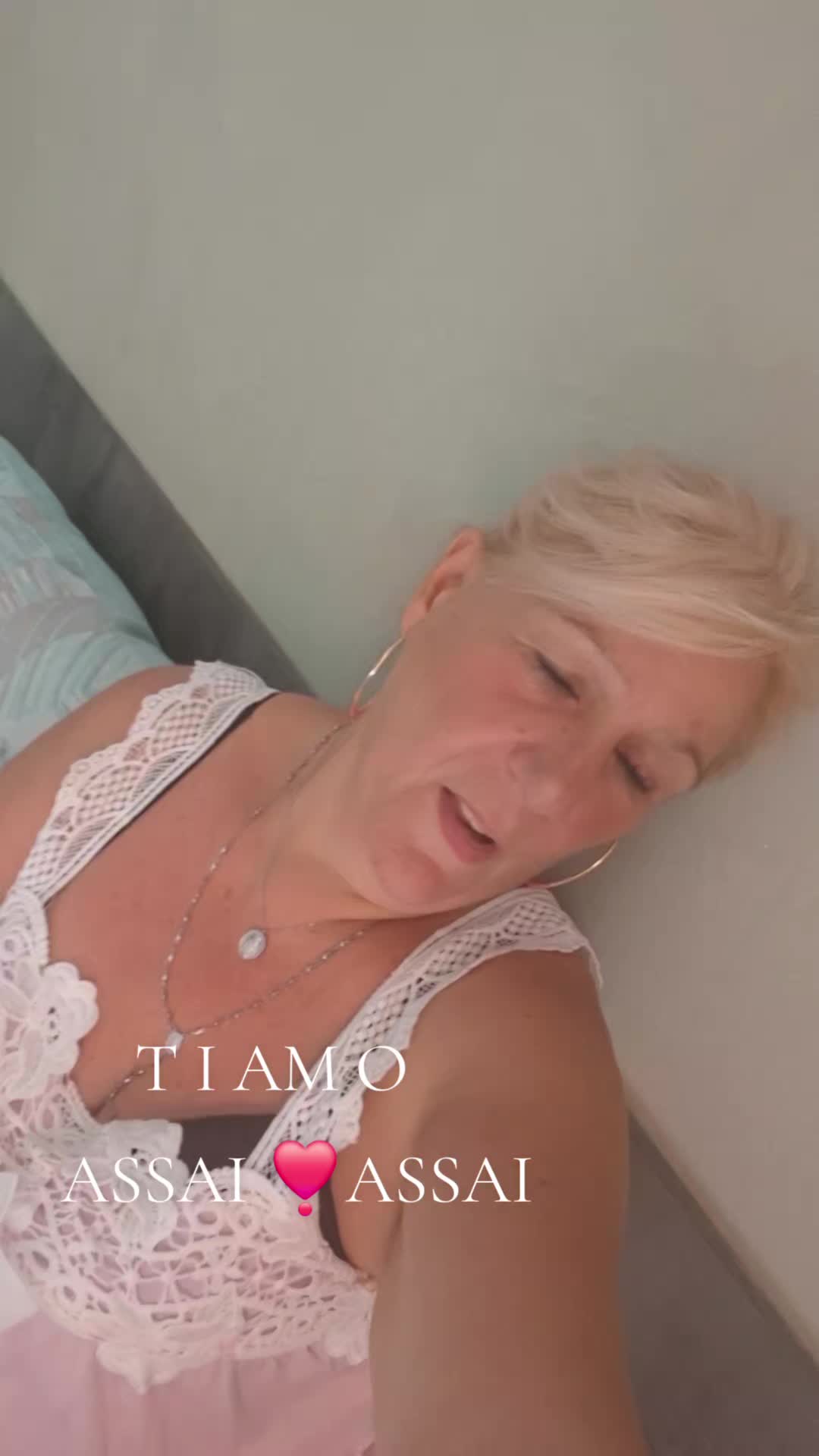 @angela