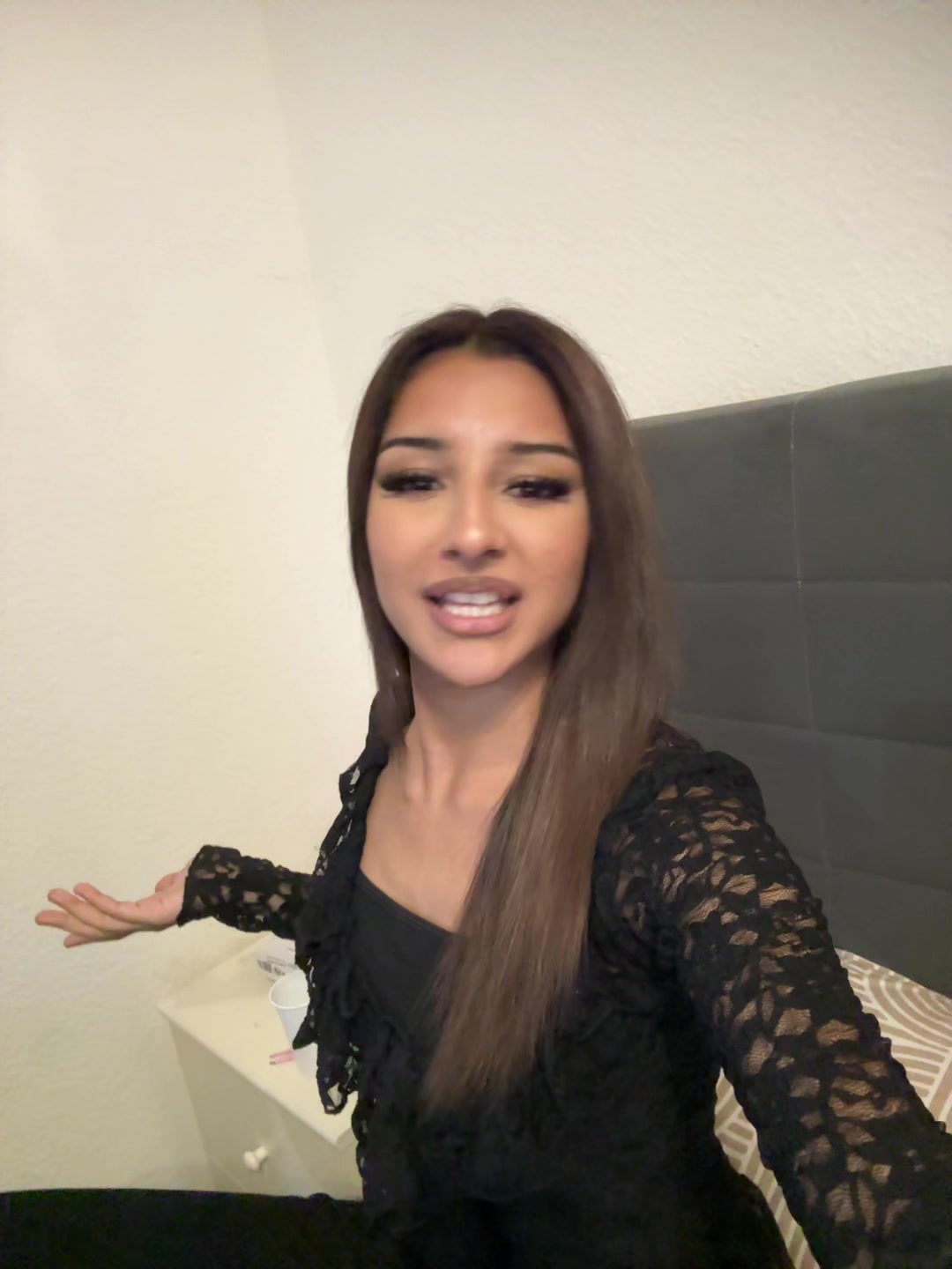 @𝒵𝒶𝓇𝓍𝓊
