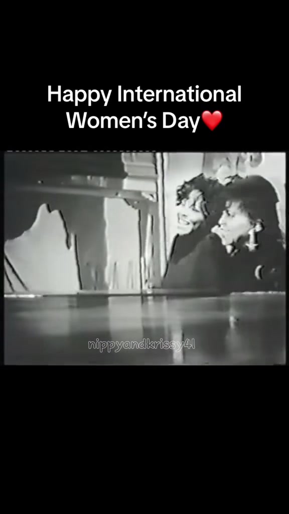 @nippyandkrissy4l❤️