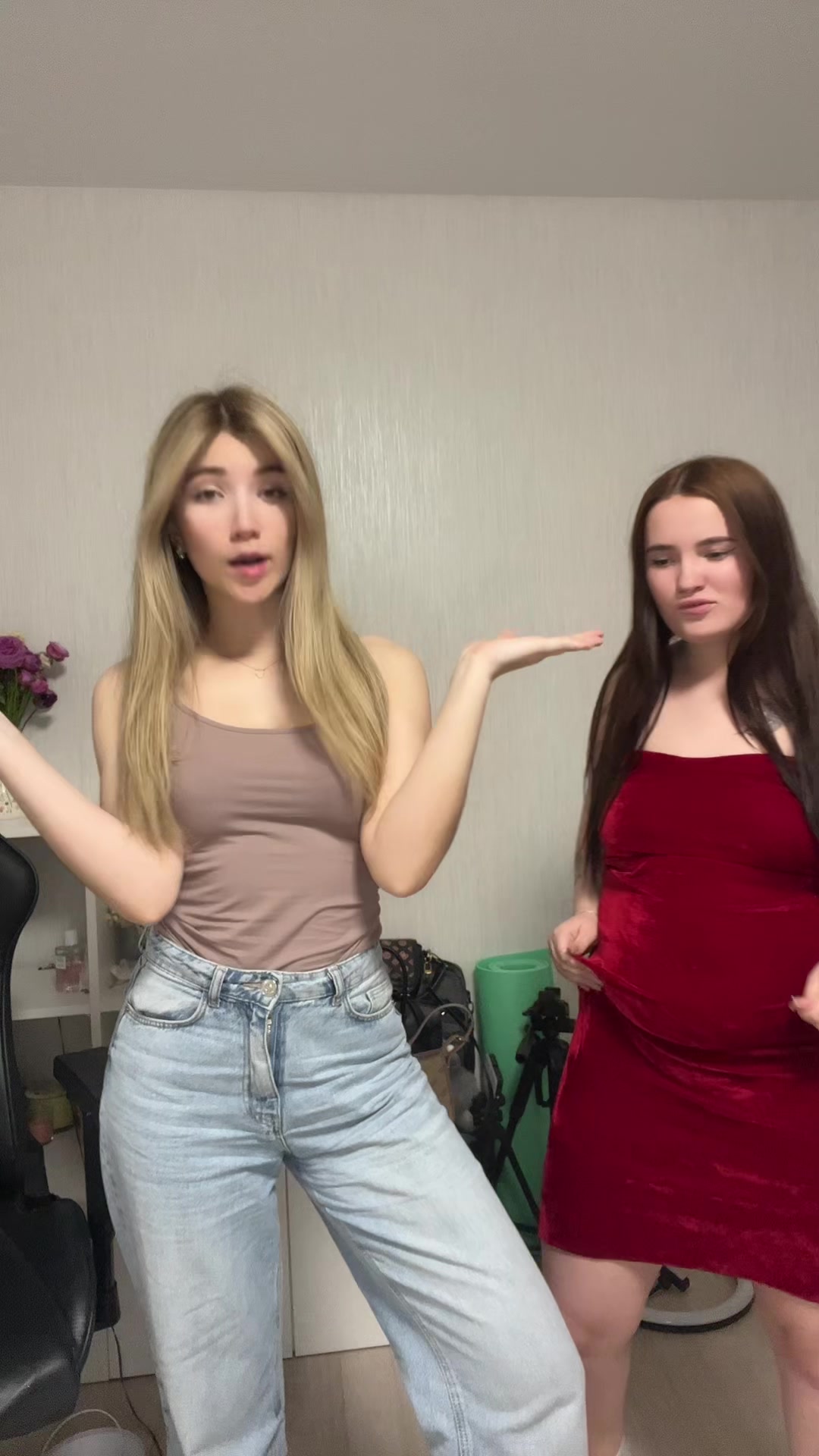 @NastyaBurn_19