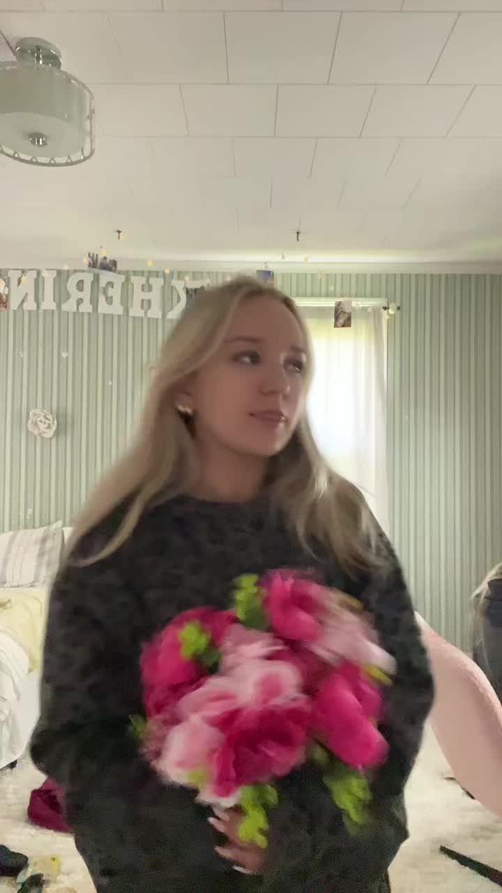 @zoeys.spam.