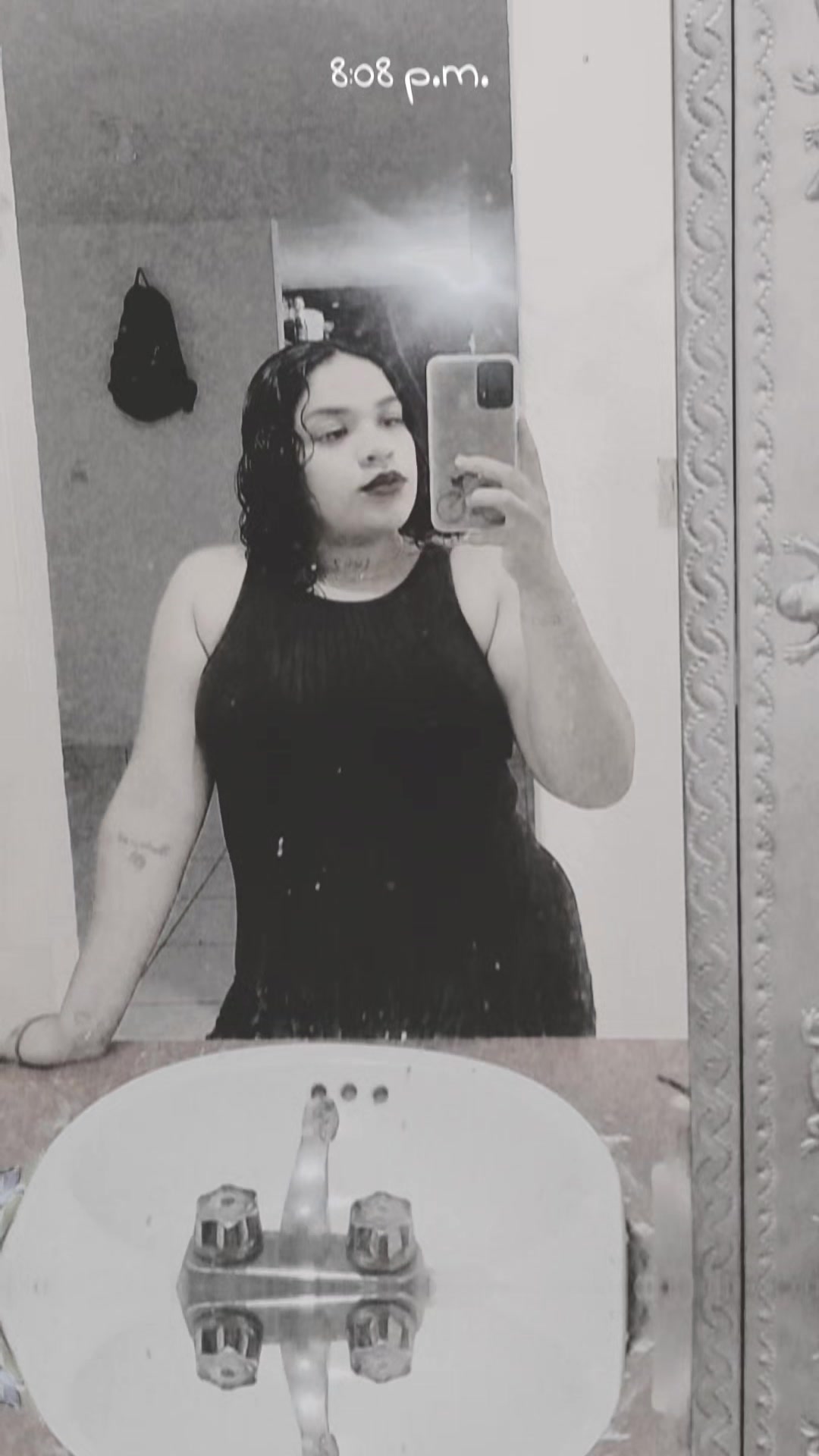 @🖤