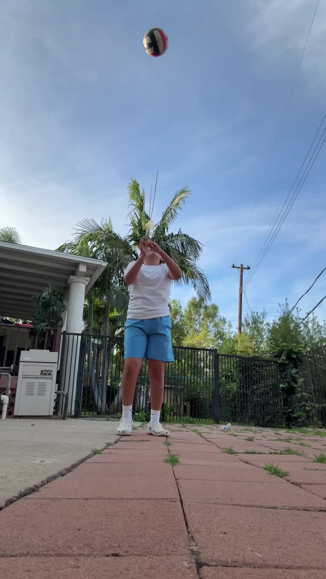 @j😖