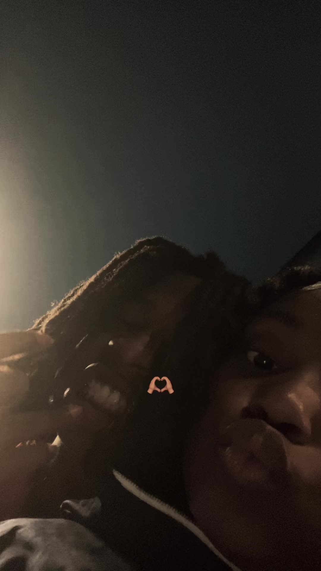 @kyla & zahyon 👩🏽&zwj;❤️&zwj;💋&zwj;👨🏾