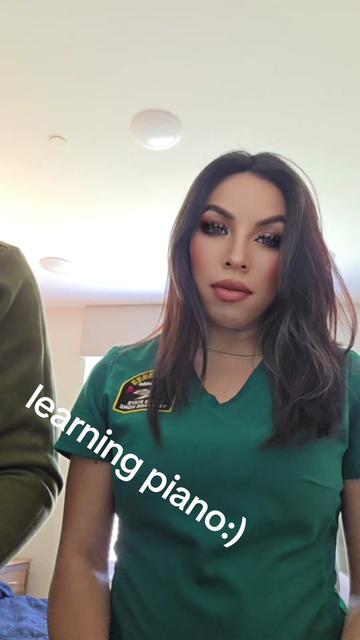 @Andrea Rosales