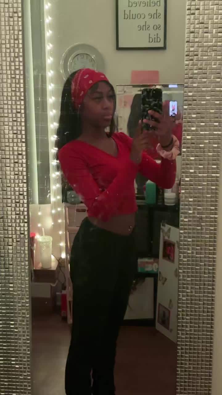 @tinyy 💋💸.