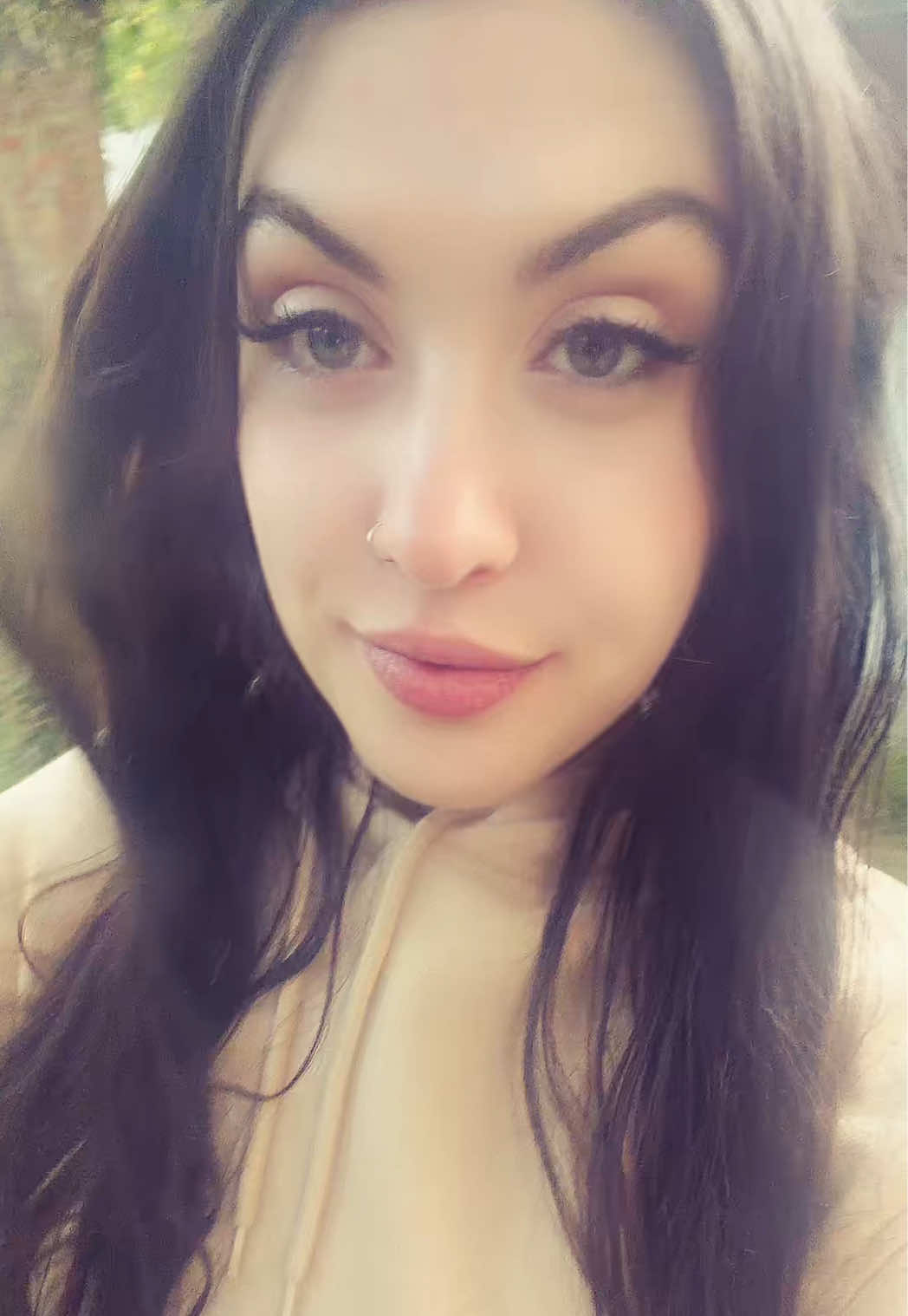 @(♡_♡)