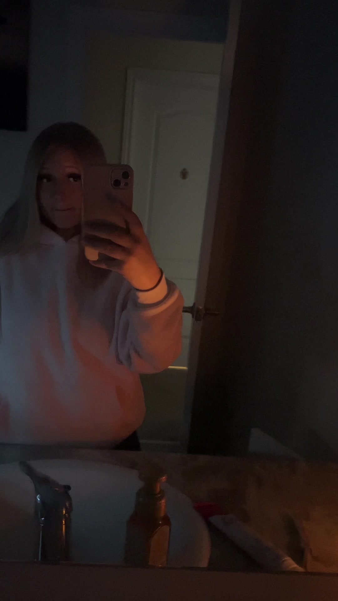 @𝓐𝓵𝓵𝓸𝓻𝓪.💕