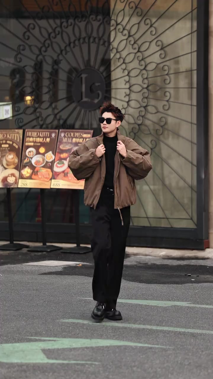 @𝗦𝘁𝗮𝘁𝘂𝘀 𝗞𝗶𝗻𝗴 👑