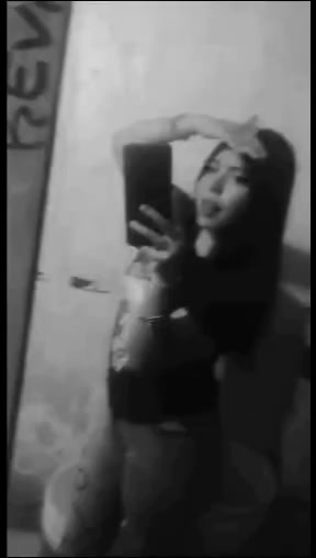 @Emely_Ofi