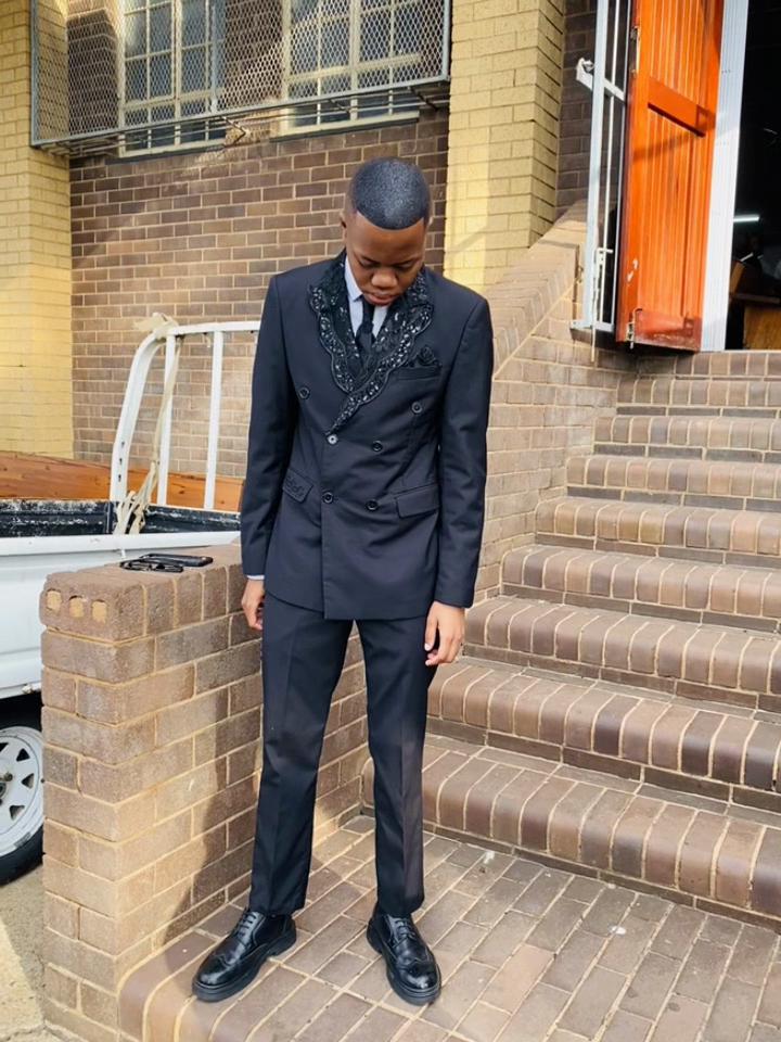 @NKOSANA 🌊