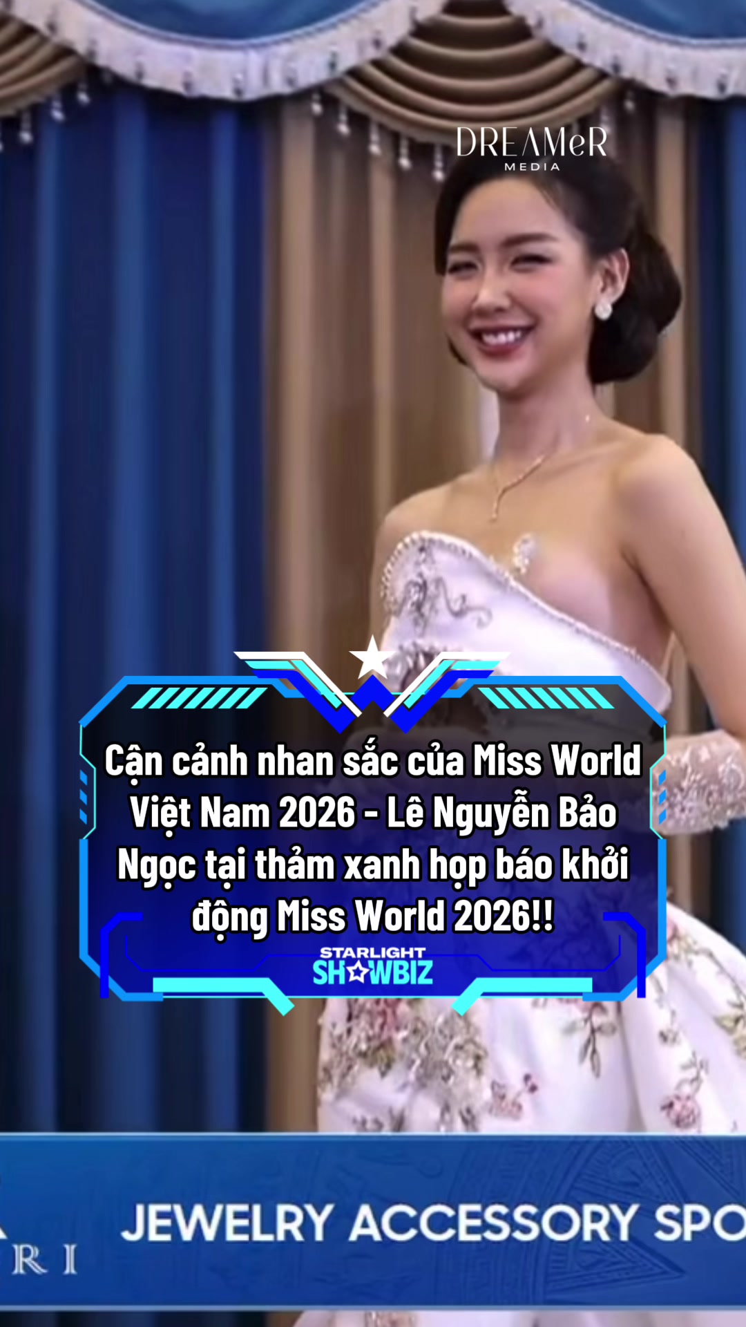 @Starlight Showbiz