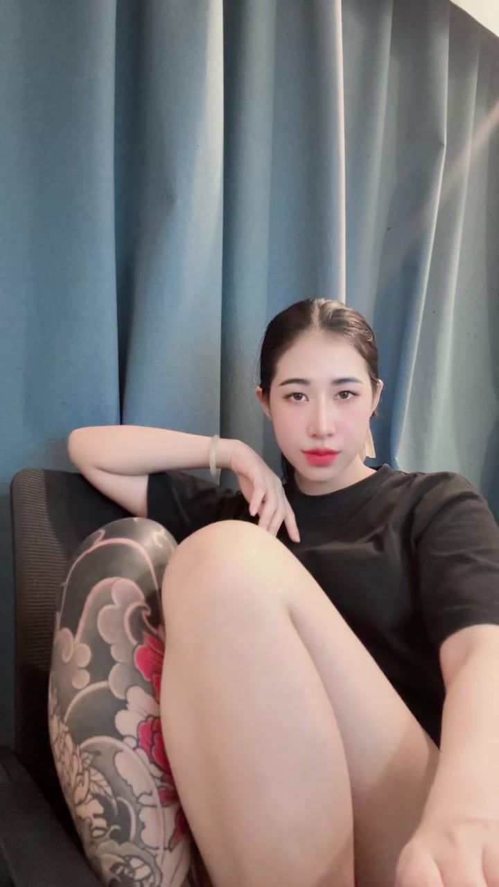 @莉莎
