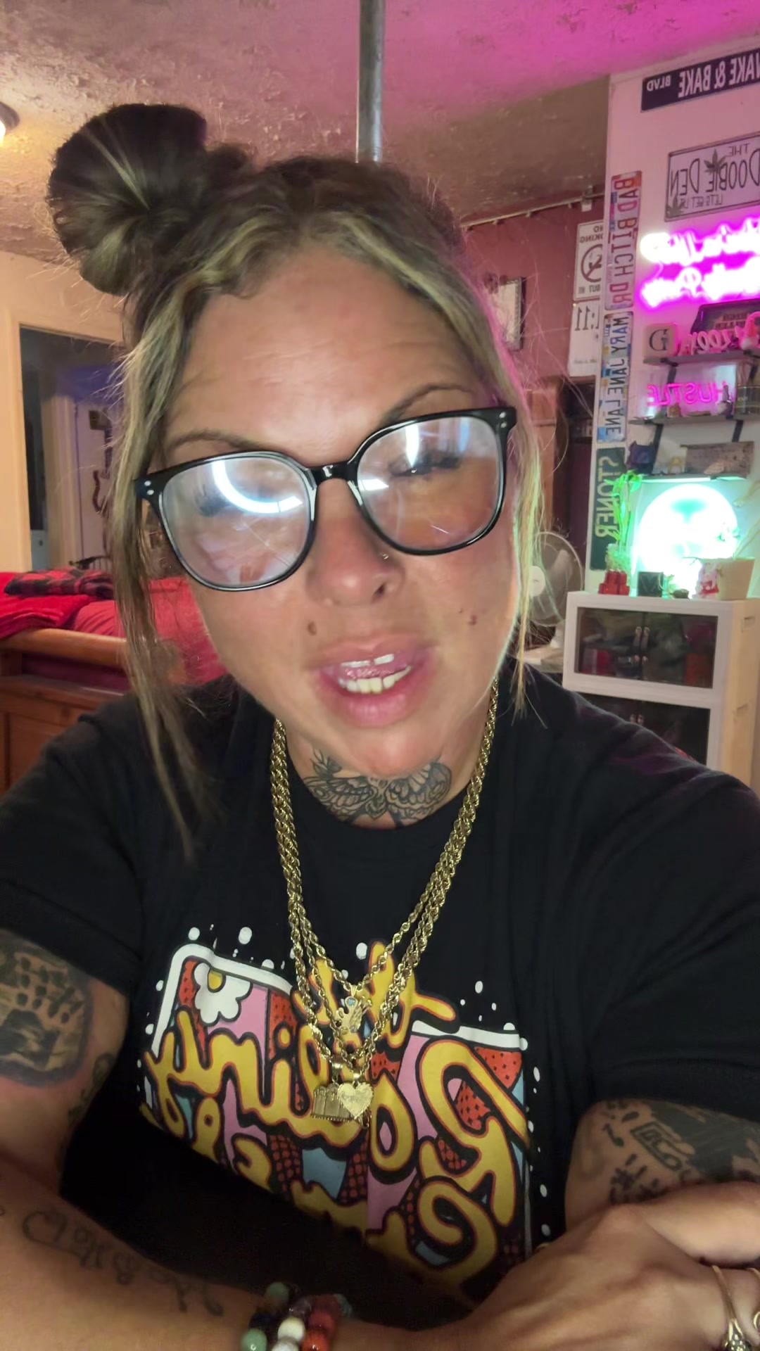 @Tattedstonermom🫧🤞🏼