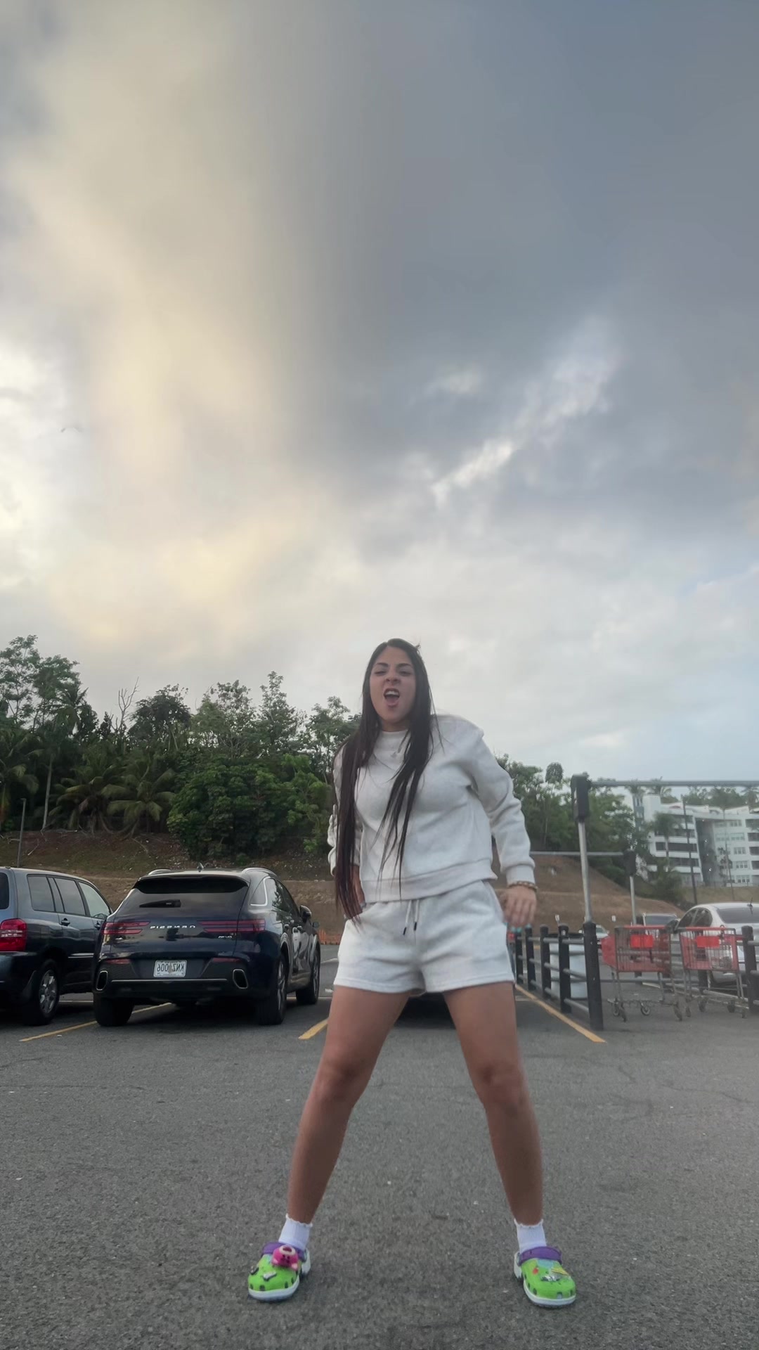 @laluguito