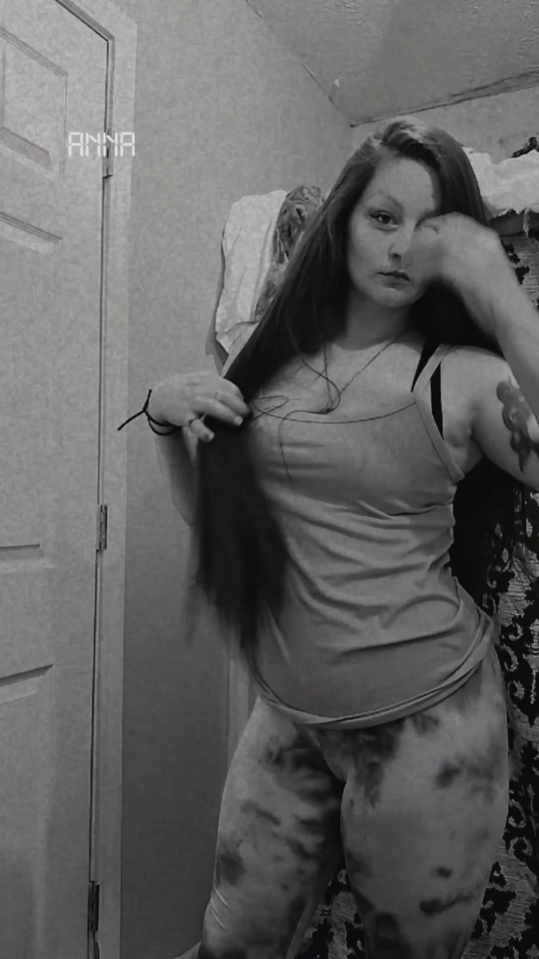 @AnnaNicholebby