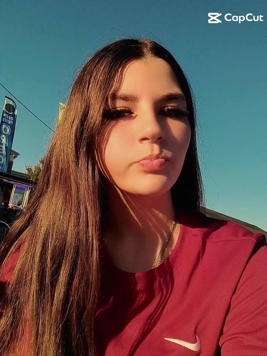 @ur fav queen💗👑