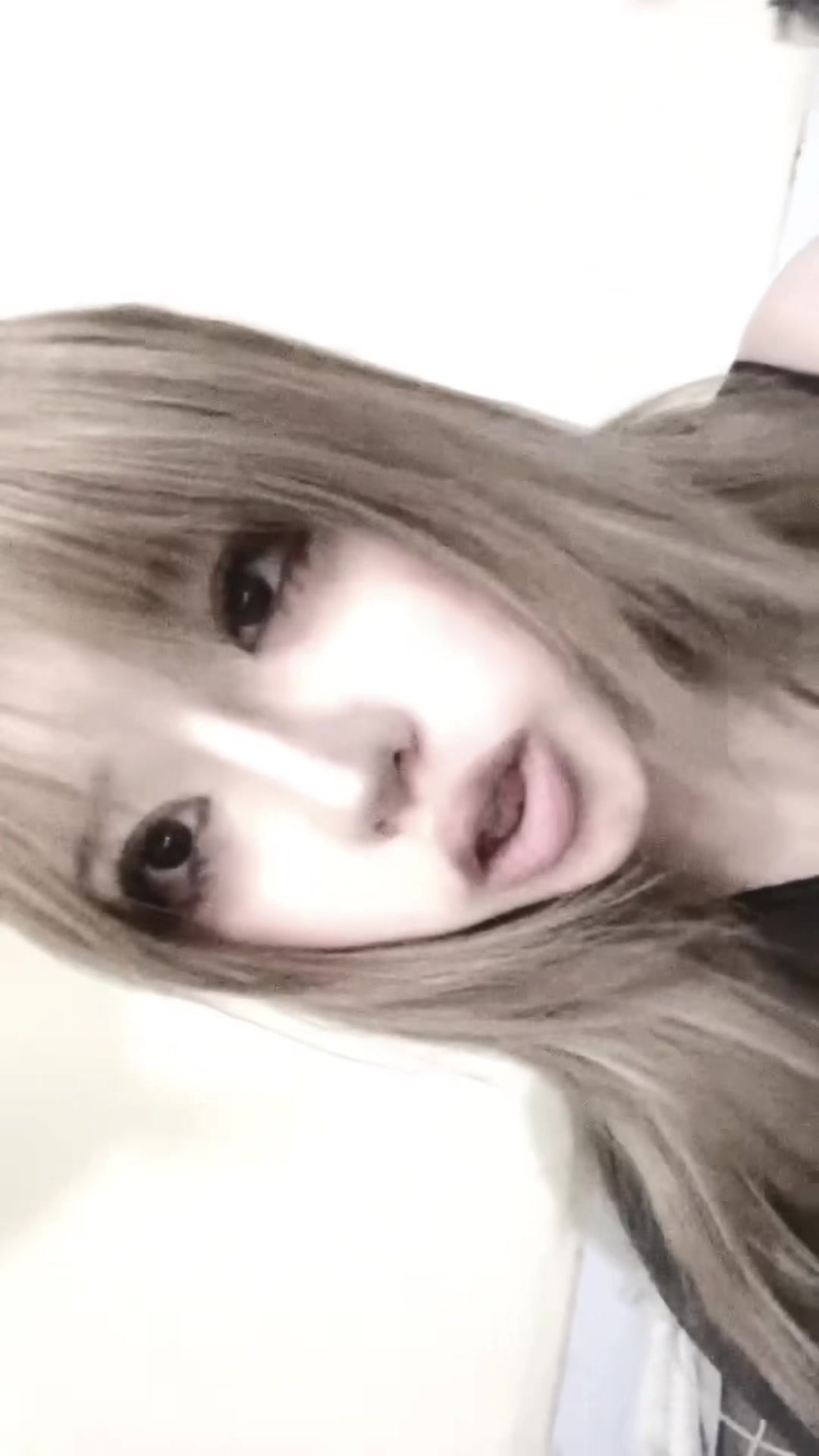 @︎