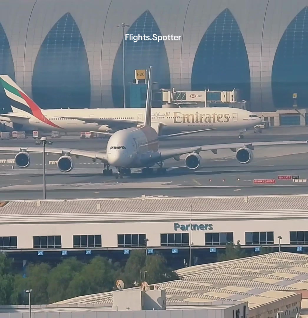 @Flights.spotter 🇦🇪