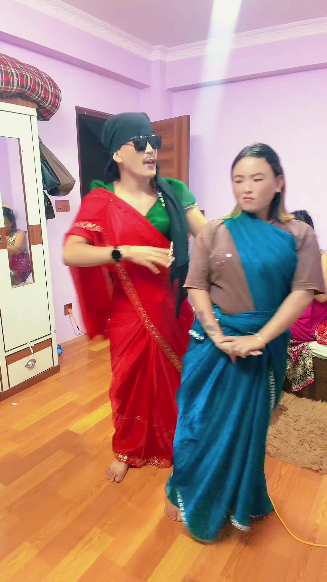 @D2🫶🫡