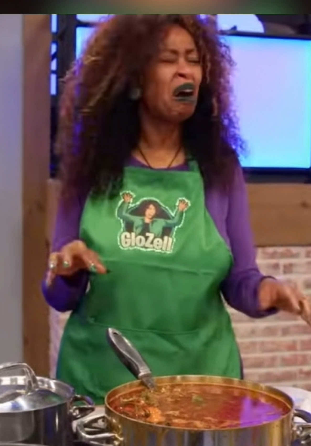 @GloZell