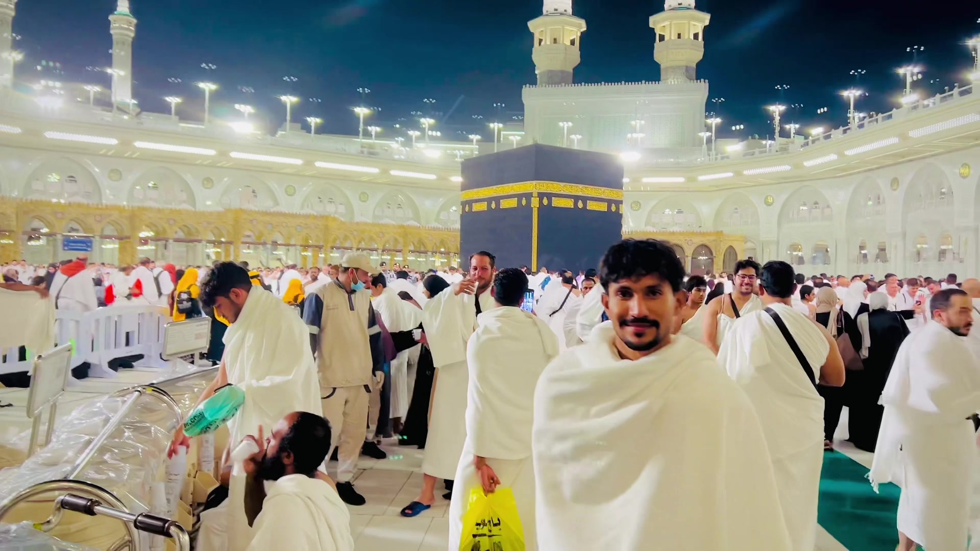 @سلیمان فخرےگجرات🇸🇦