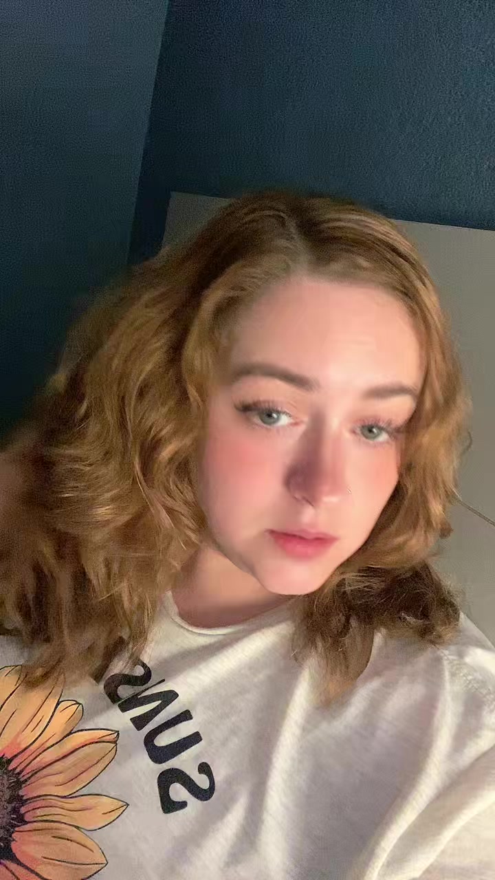 @Queen_Baddie🌈🌈😈😈