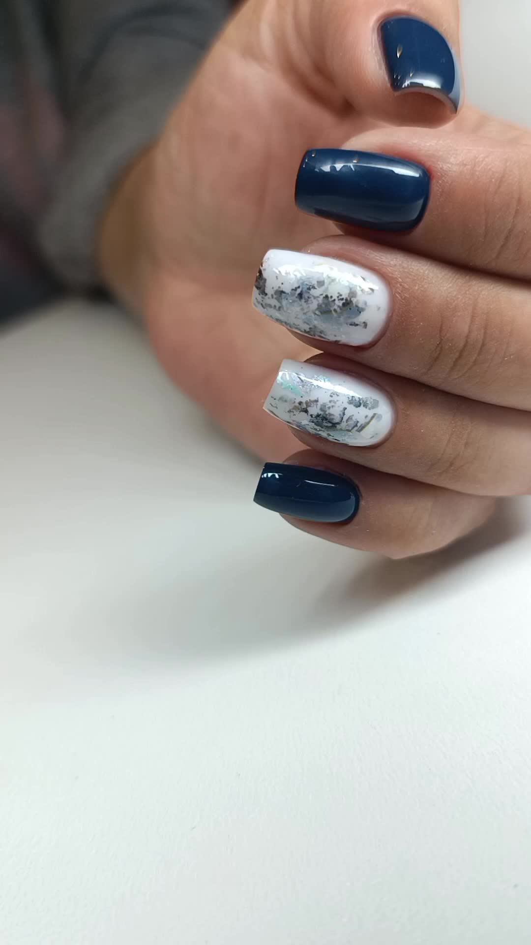 @Люба
